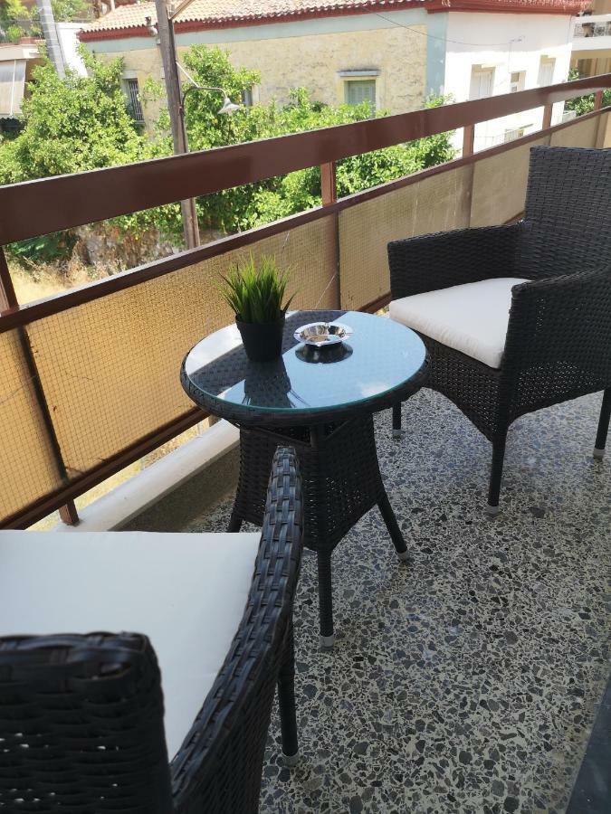 Explore Greece From Bright City Centre Apartment Халкис Екстериор снимка